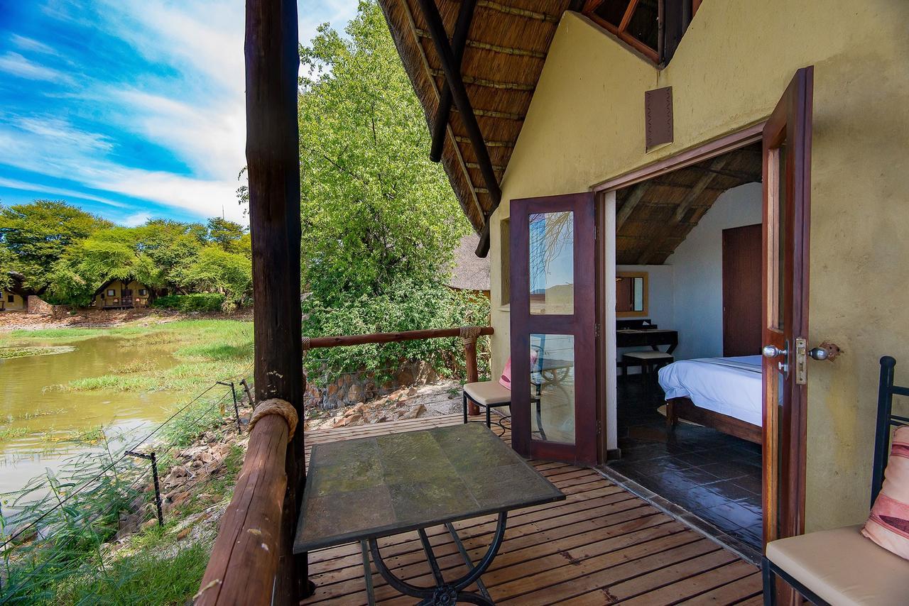 Tau Game Lodge Madikwe Game Reserve
